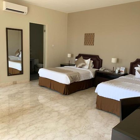 Arainn Bed & Breakfast Tretes Prigen By Ecommerceloka Exterior photo