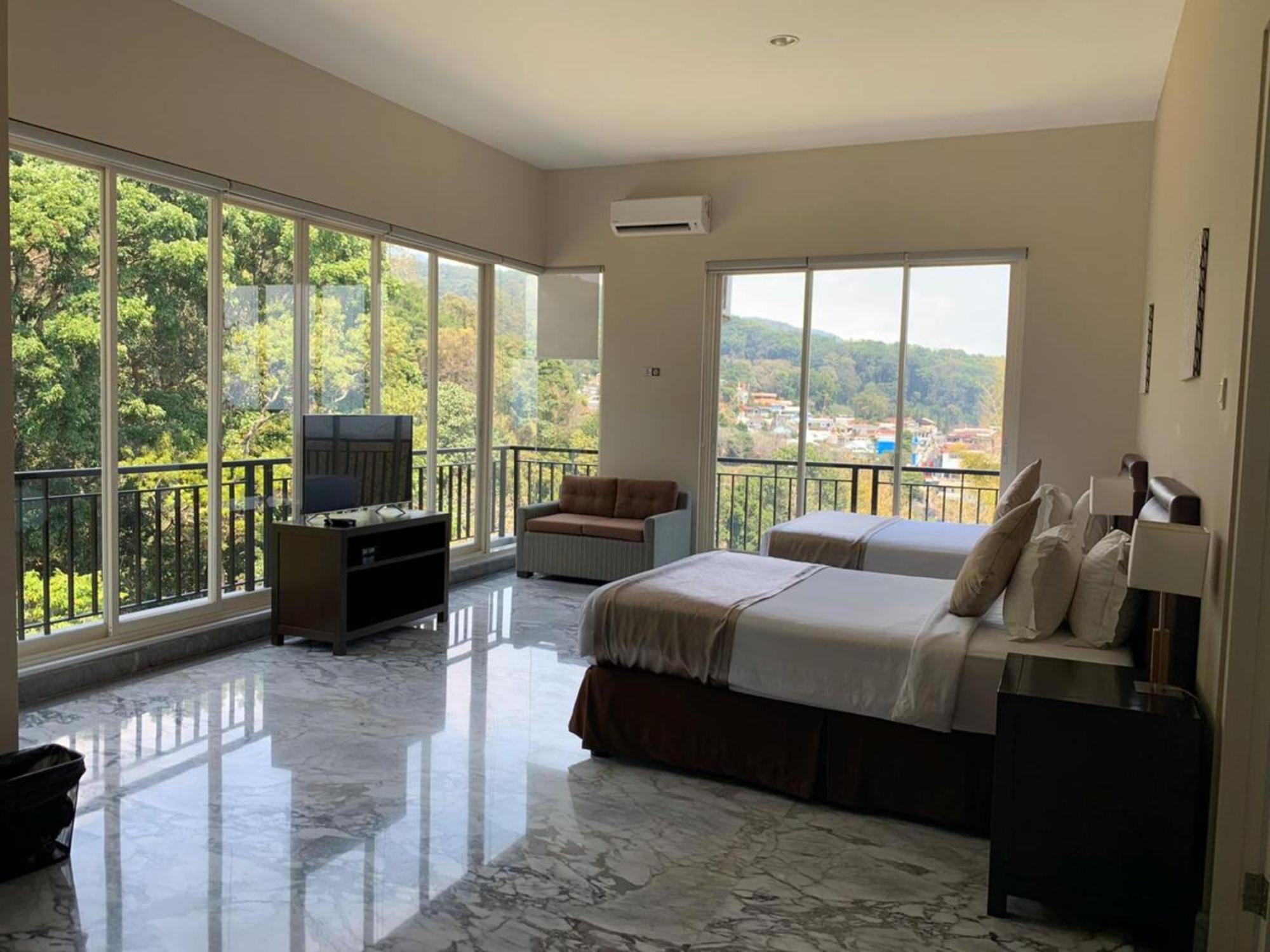 Arainn Bed & Breakfast Tretes Prigen By Ecommerceloka Exterior photo